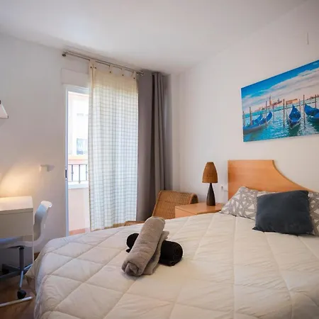 Central Market Guestrooms ホームステイ