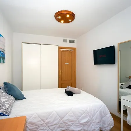 Central Market Guestrooms ホームステイ アリカンテ