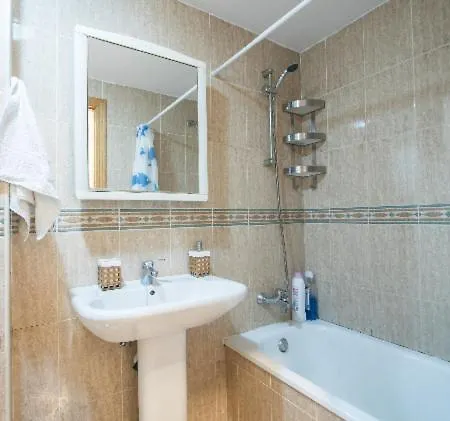 ホームステイ Central Market Guestrooms *